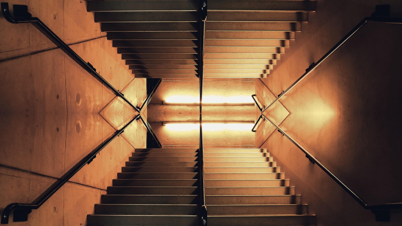 abstract geometric finance dark